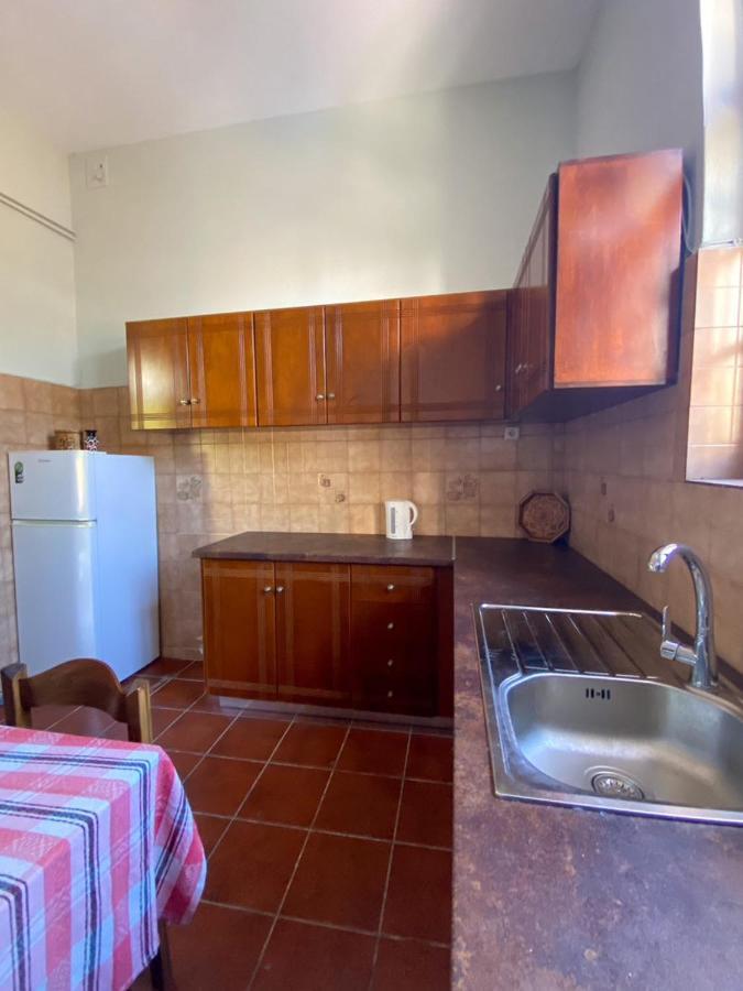 Shared House , Private Rooms With Garden Chania  ภายนอก รูปภาพ