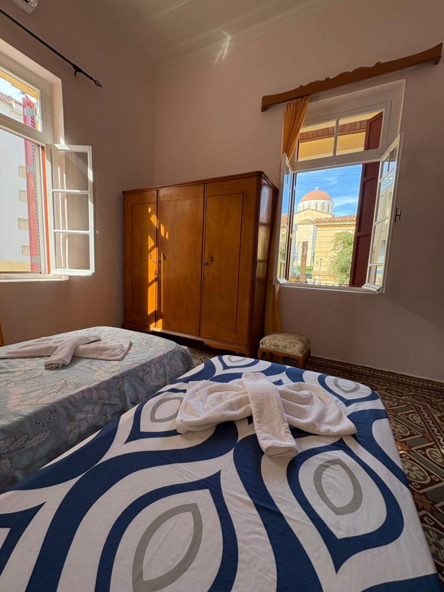 Shared House , Private Rooms With Garden Chania  ภายนอก รูปภาพ